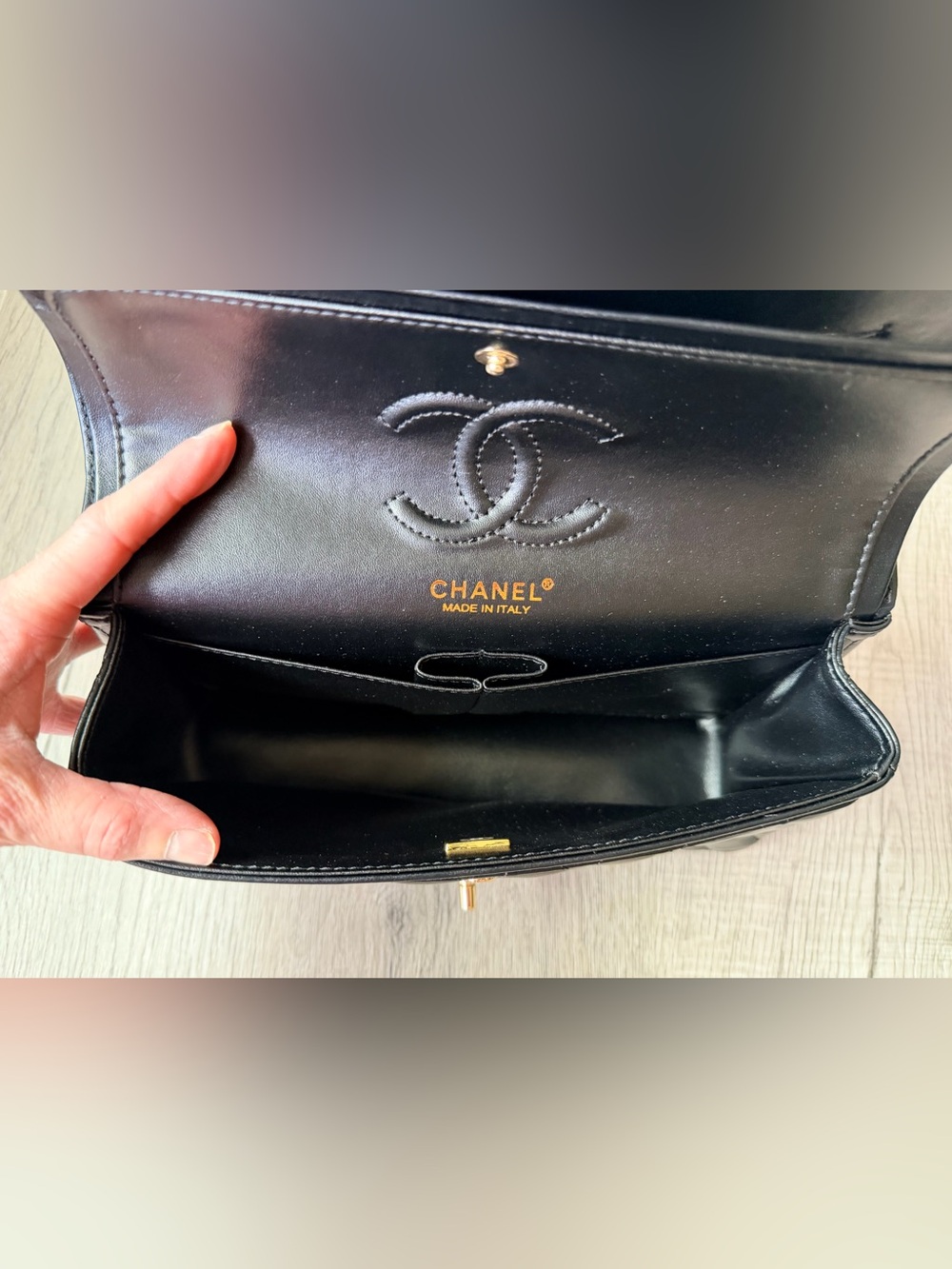 NEW in Box FULL SET FASHION NOT AUTHENTIC BLACK Space Handbag with Gold Hardware - Picture 6 of 14
